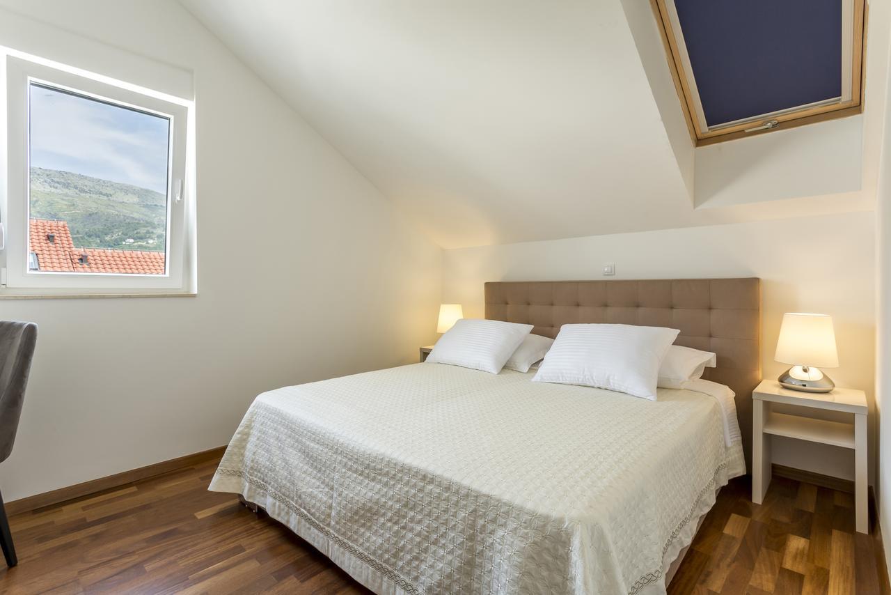 Luxury 3 Bed Apartment, Large Terrace, Pool, Close To Beach And Split! Podstrana Exteriör bild