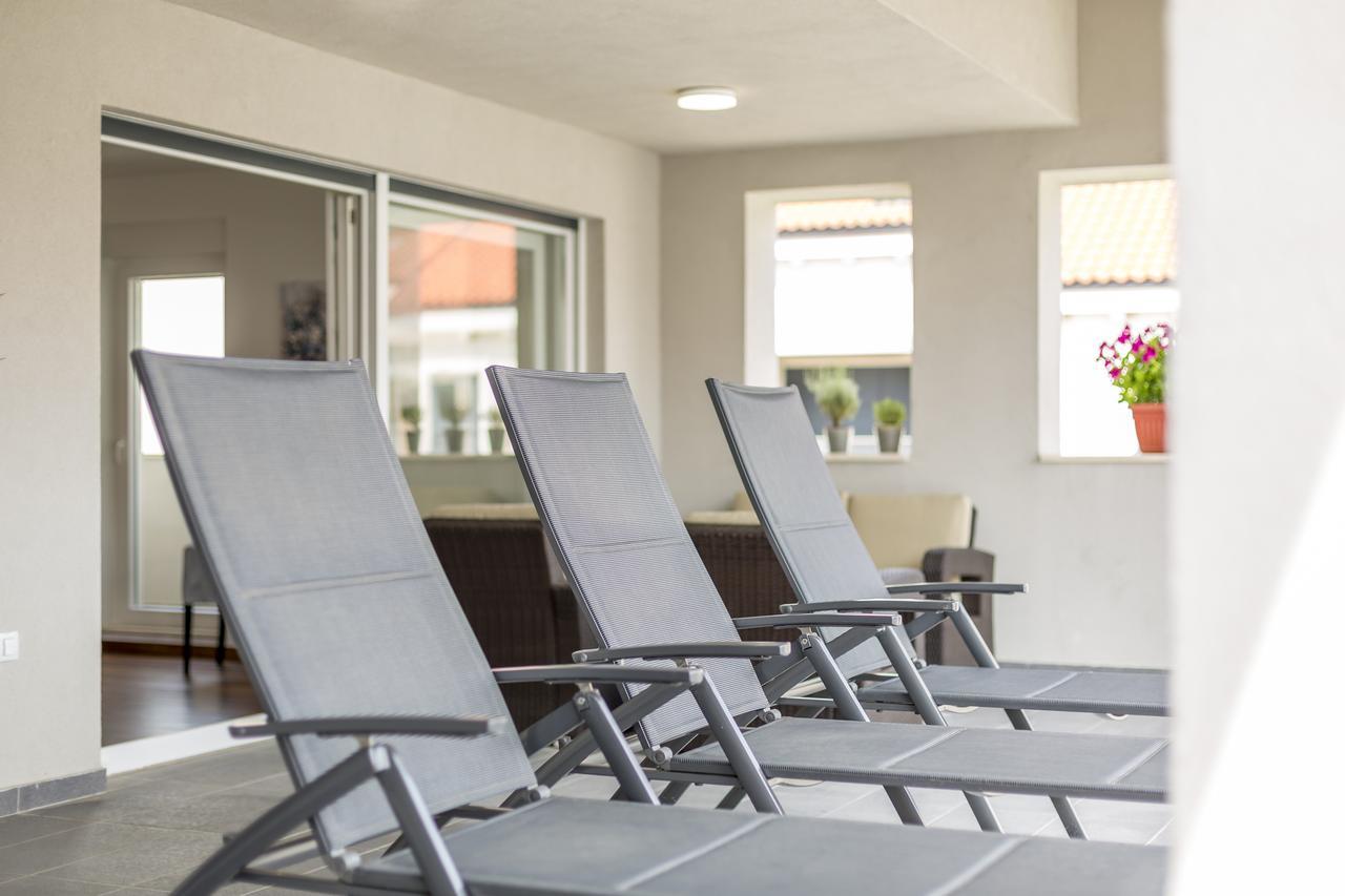 Luxury 3 Bed Apartment, Large Terrace, Pool, Close To Beach And Split! Podstrana Exteriör bild
